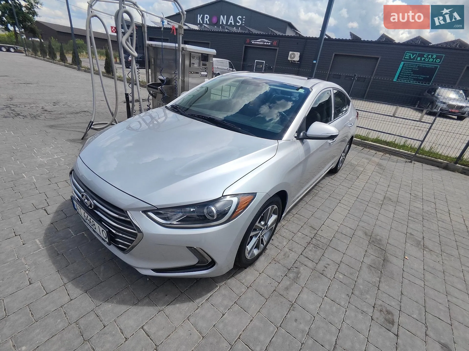 2017 Hyundai Elantra - мініатюра 3