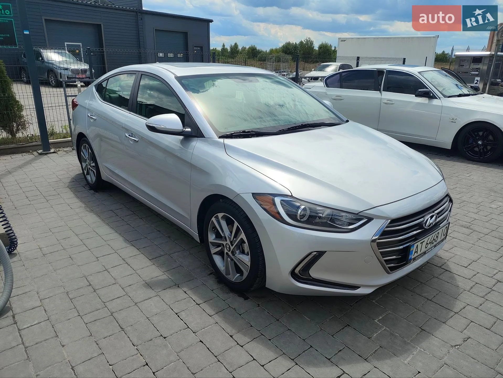 2017 Hyundai Elantra - мініатюра 6