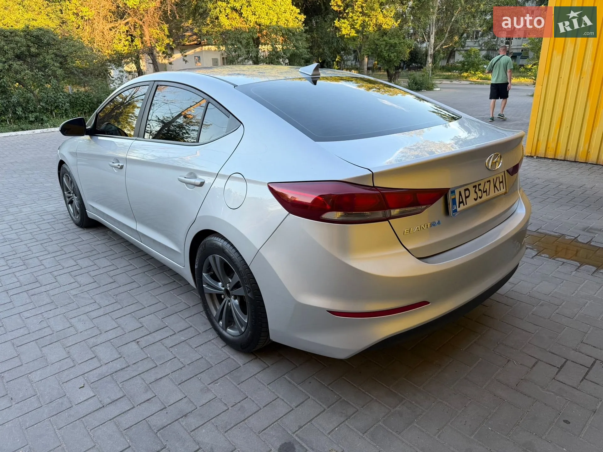 2018 Hyundai Elantra - мініатюра 4