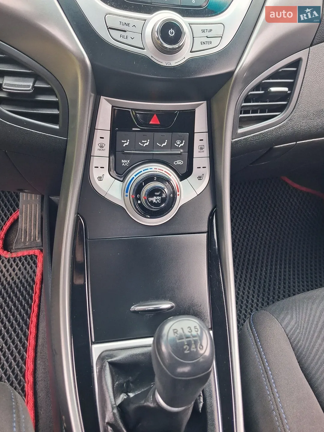 2012 Hyundai Elantra - мініатюра 17
