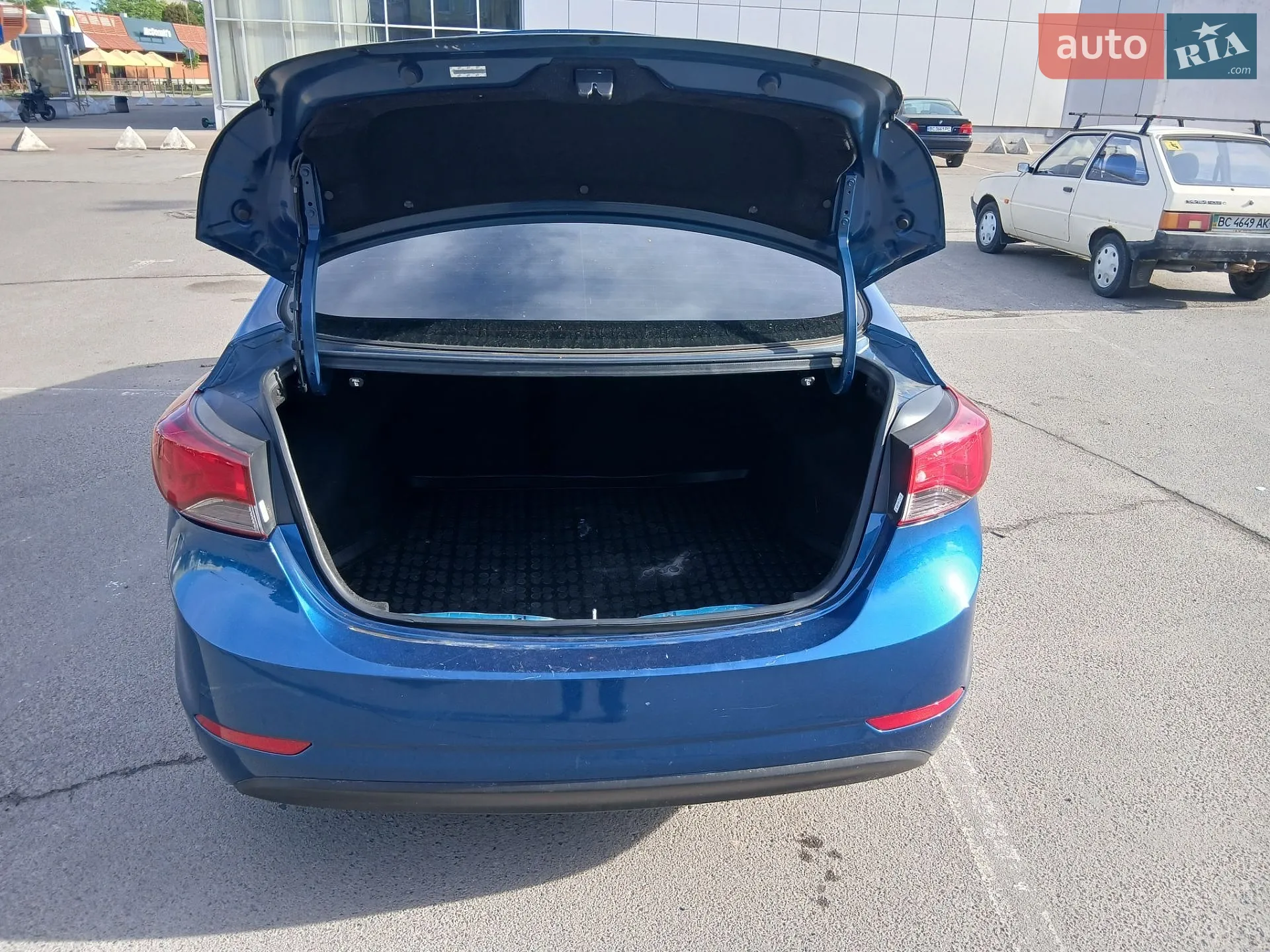 2014 Hyundai Elantra - мініатюра 3