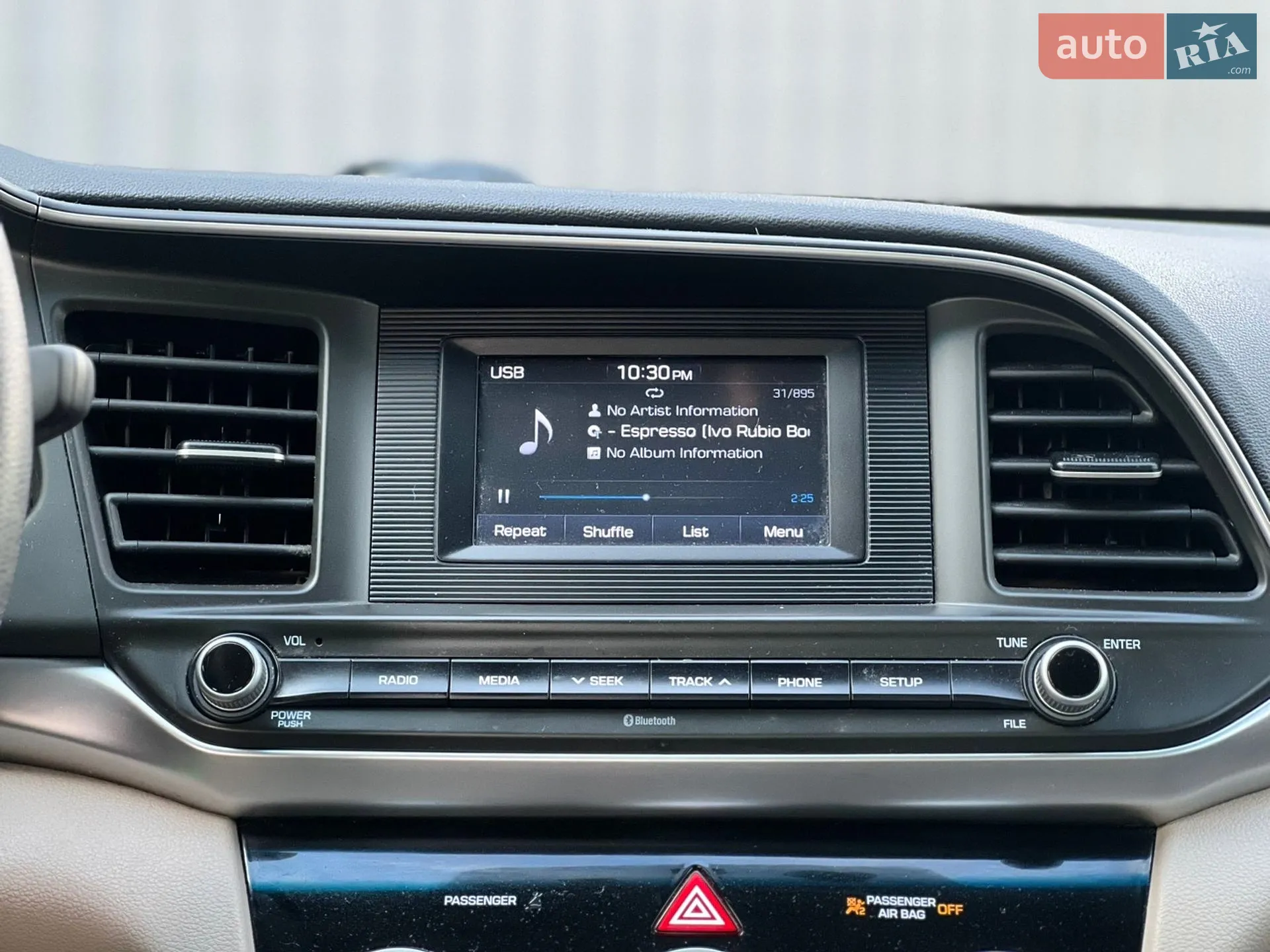 2019 Hyundai Elantra - мініатюра 16