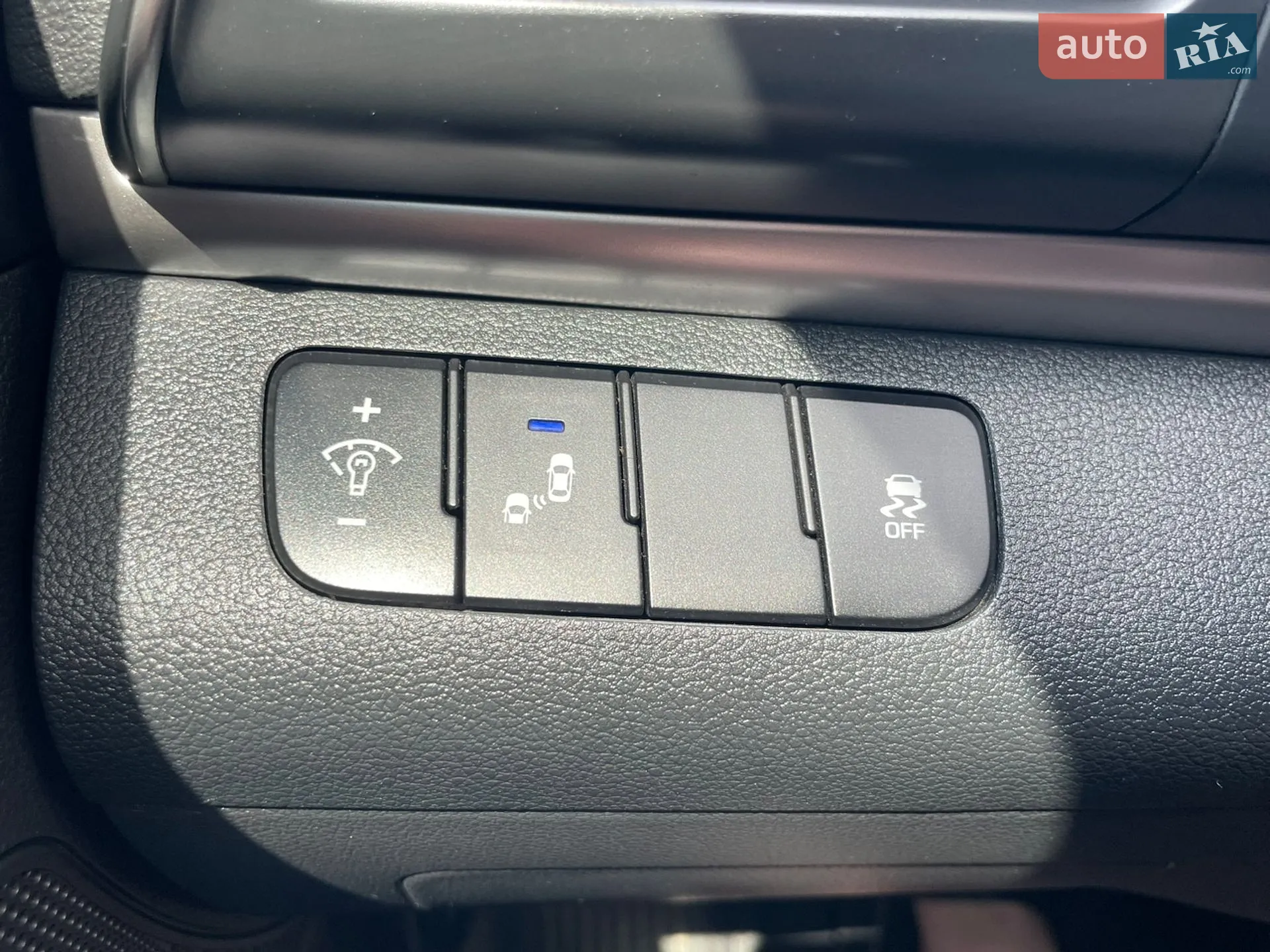 2019 Hyundai Elantra - мініатюра 16