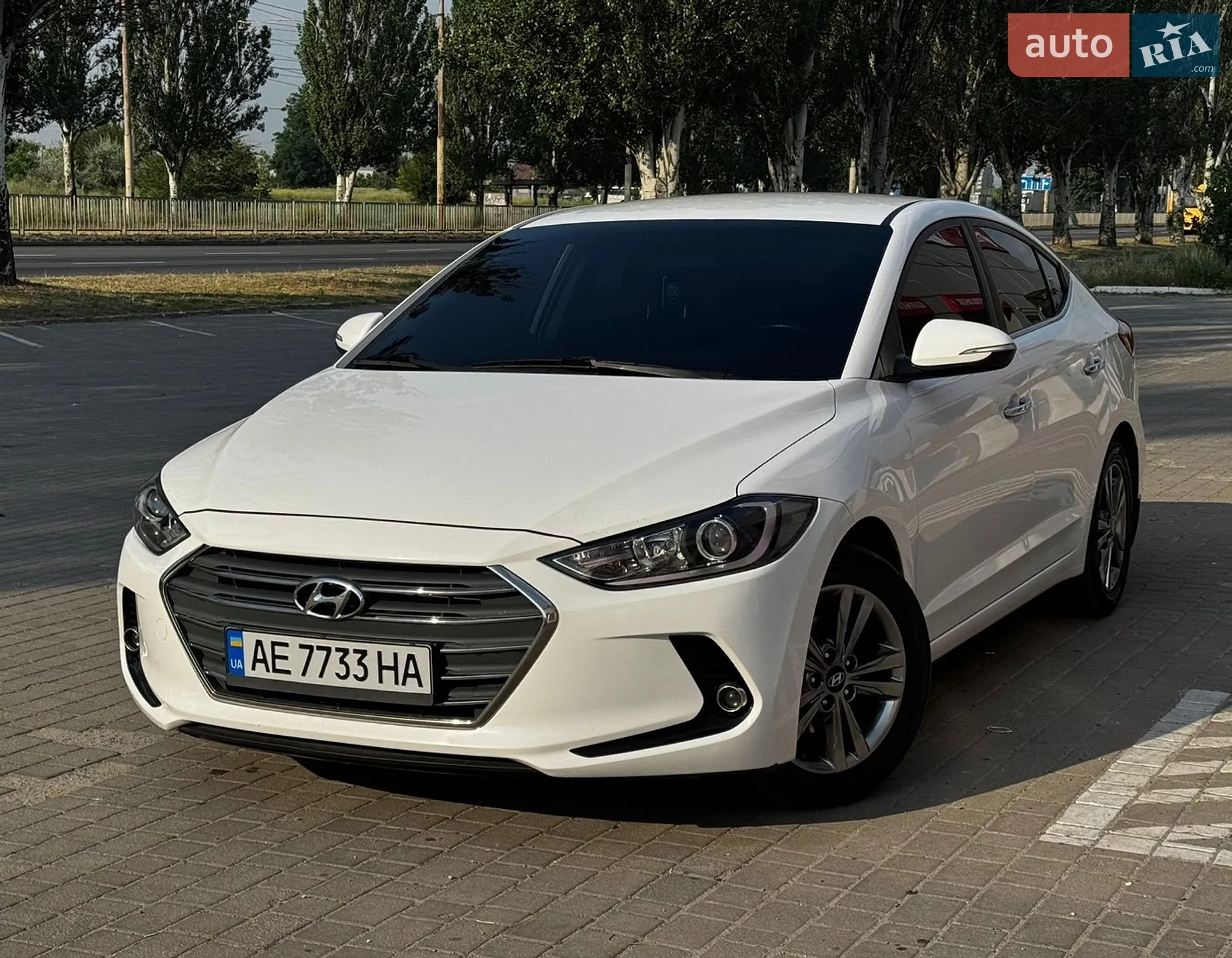 2016 Hyundai Elantra - фото 1