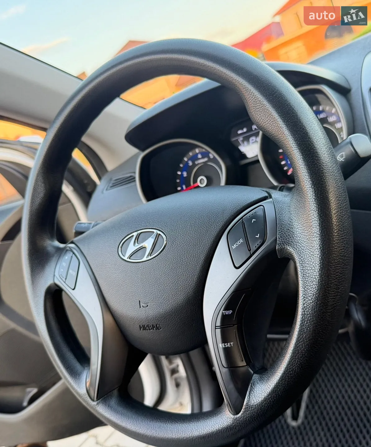 2015 Hyundai Elantra - мініатюра 43