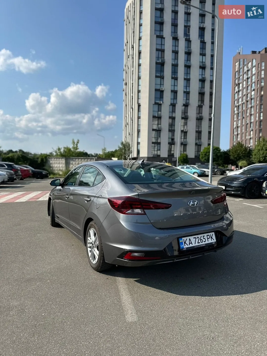 2019 Hyundai Elantra - мініатюра 4