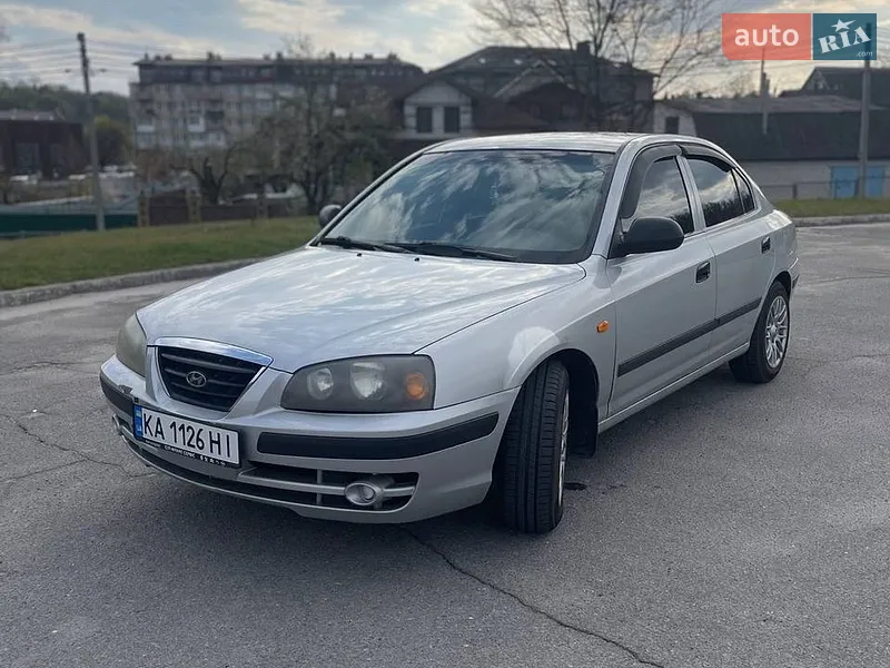 Hyundai Elantra 2004