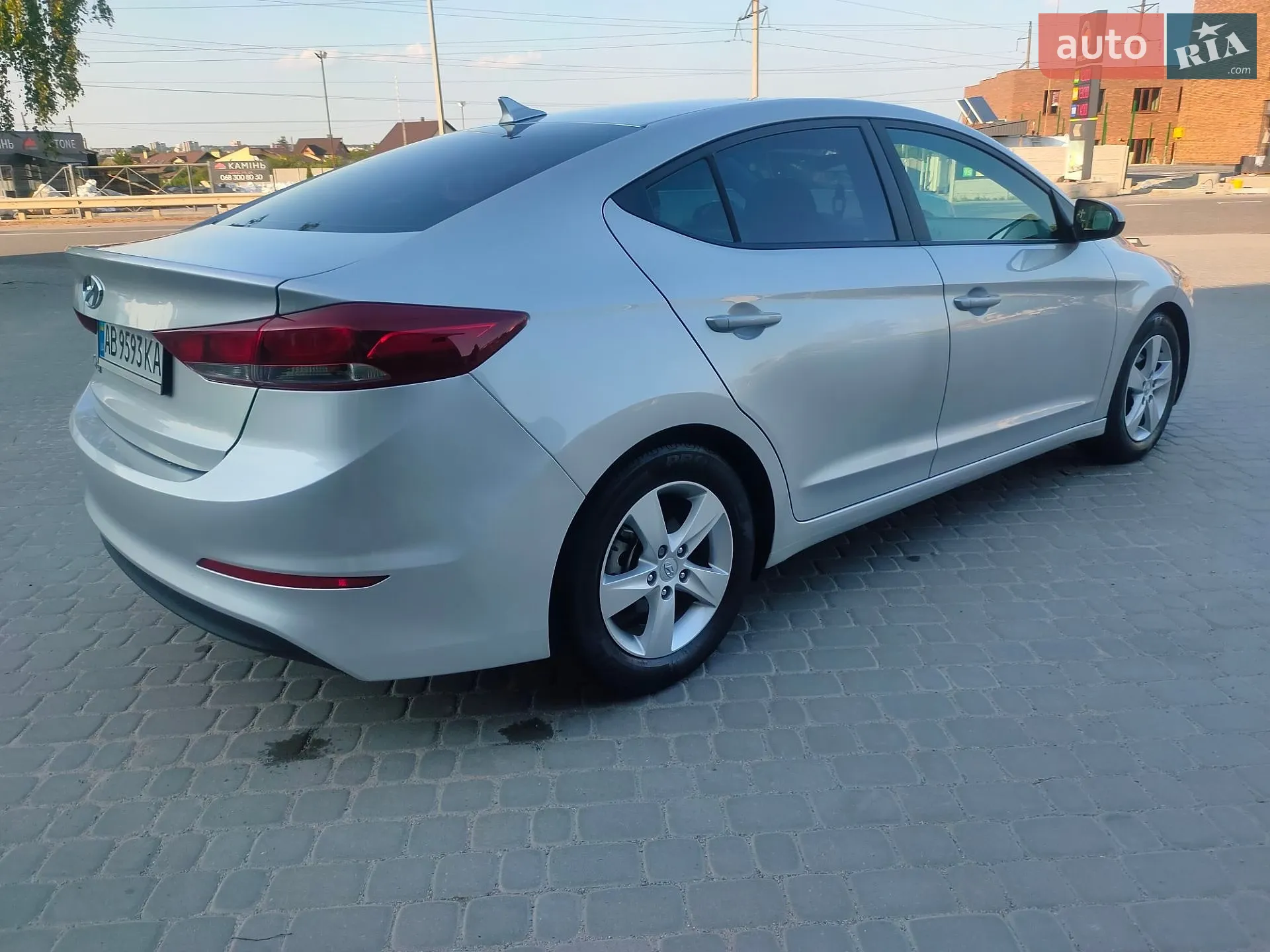 2018 Hyundai Elantra - мініатюра 12