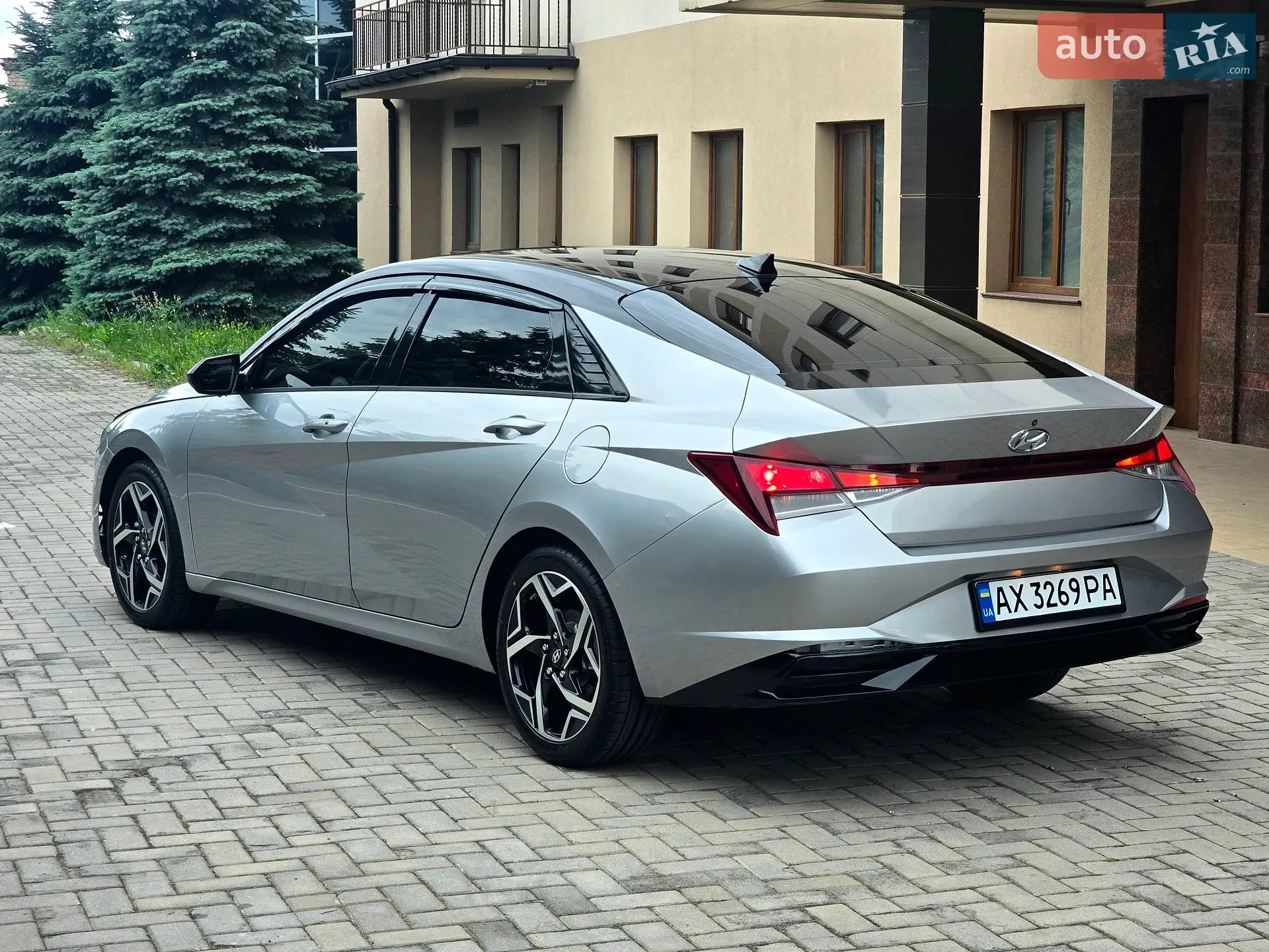 2020 Hyundai Elantra - мініатюра 11