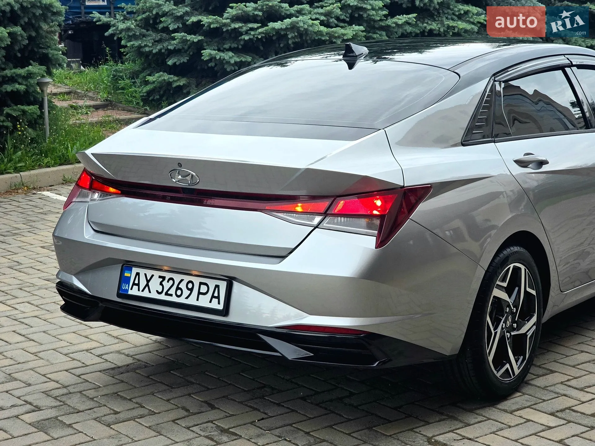 2020 Hyundai Elantra - мініатюра 13