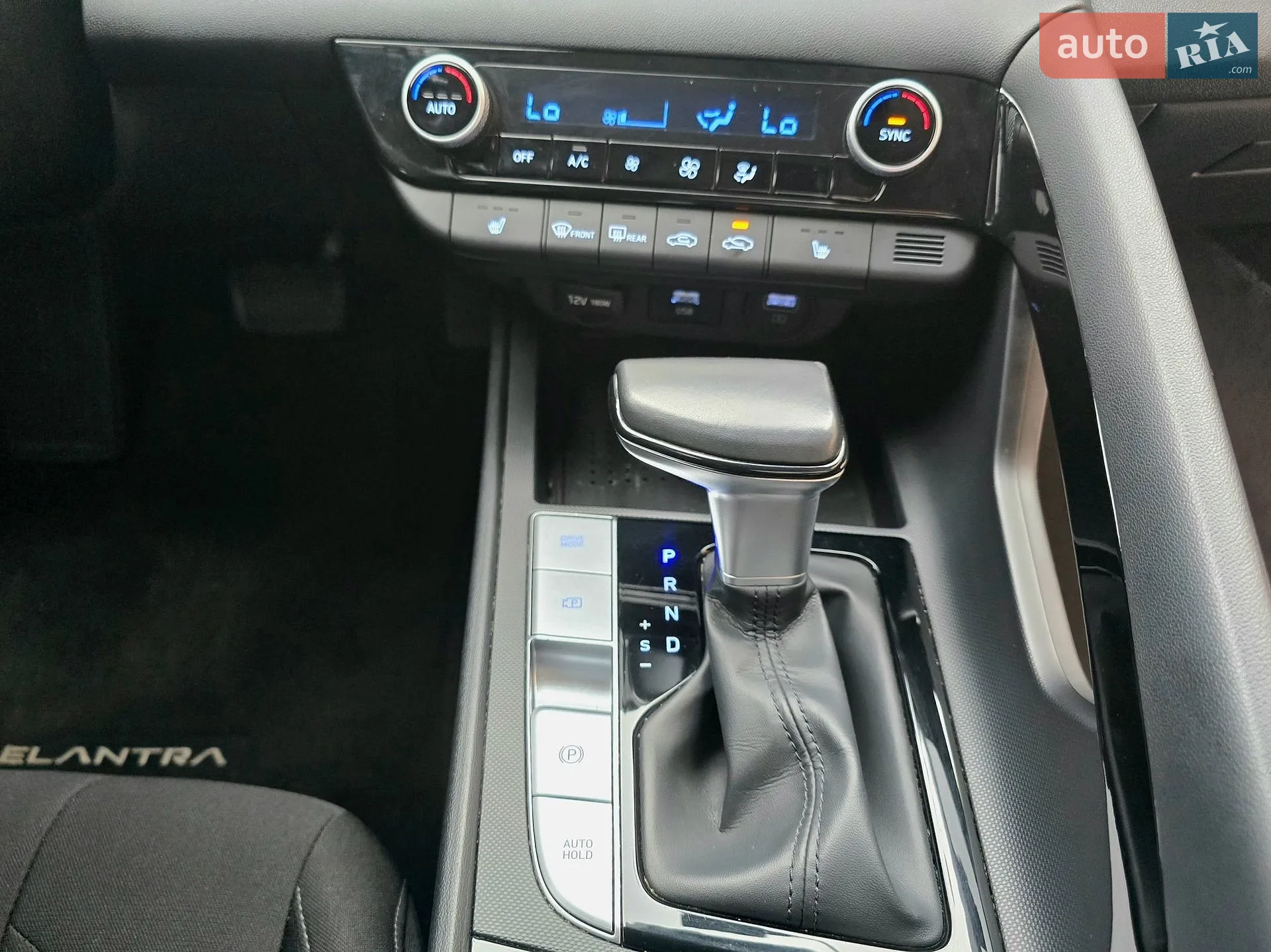 2020 Hyundai Elantra - мініатюра 32