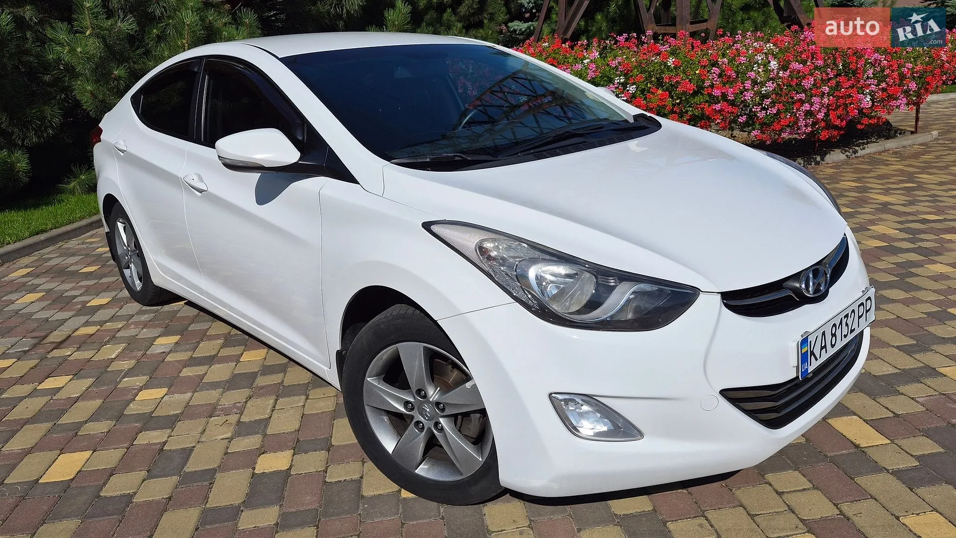 2013 Hyundai Elantra - мініатюра 2