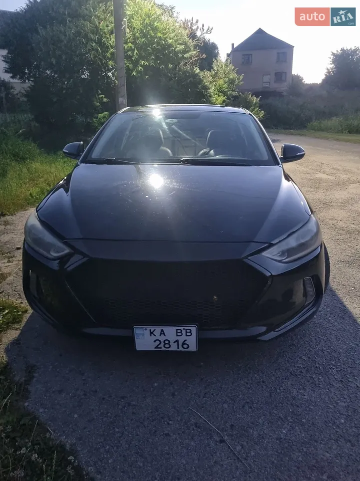 2016 Hyundai Elantra - мініатюра 11