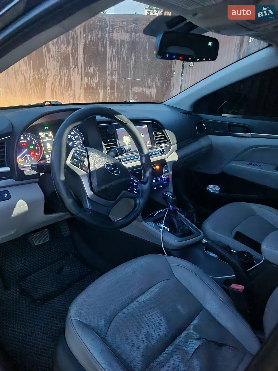 2016 Hyundai Elantra - мініатюра 11