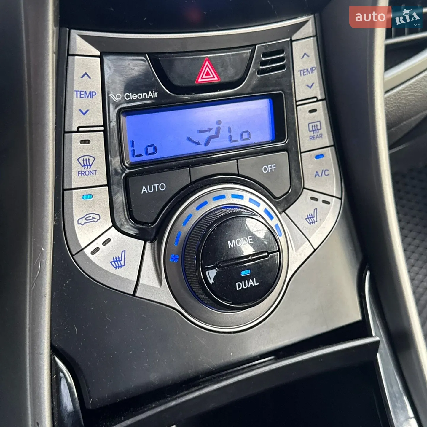 2013 Hyundai Elantra - мініатюра 23
