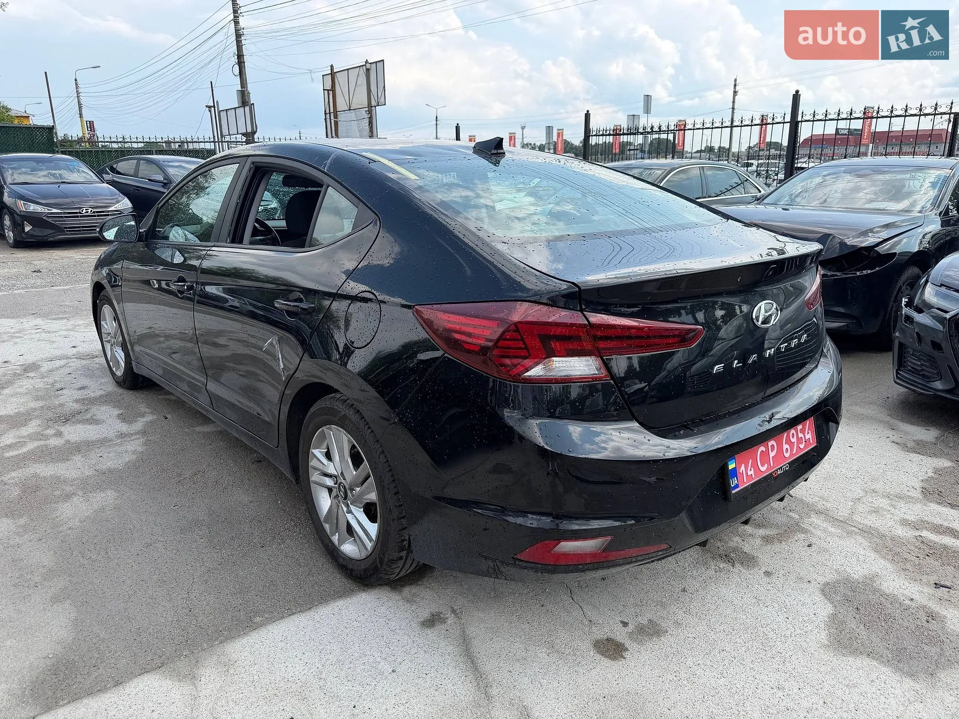 2018 Hyundai Elantra - мініатюра 12