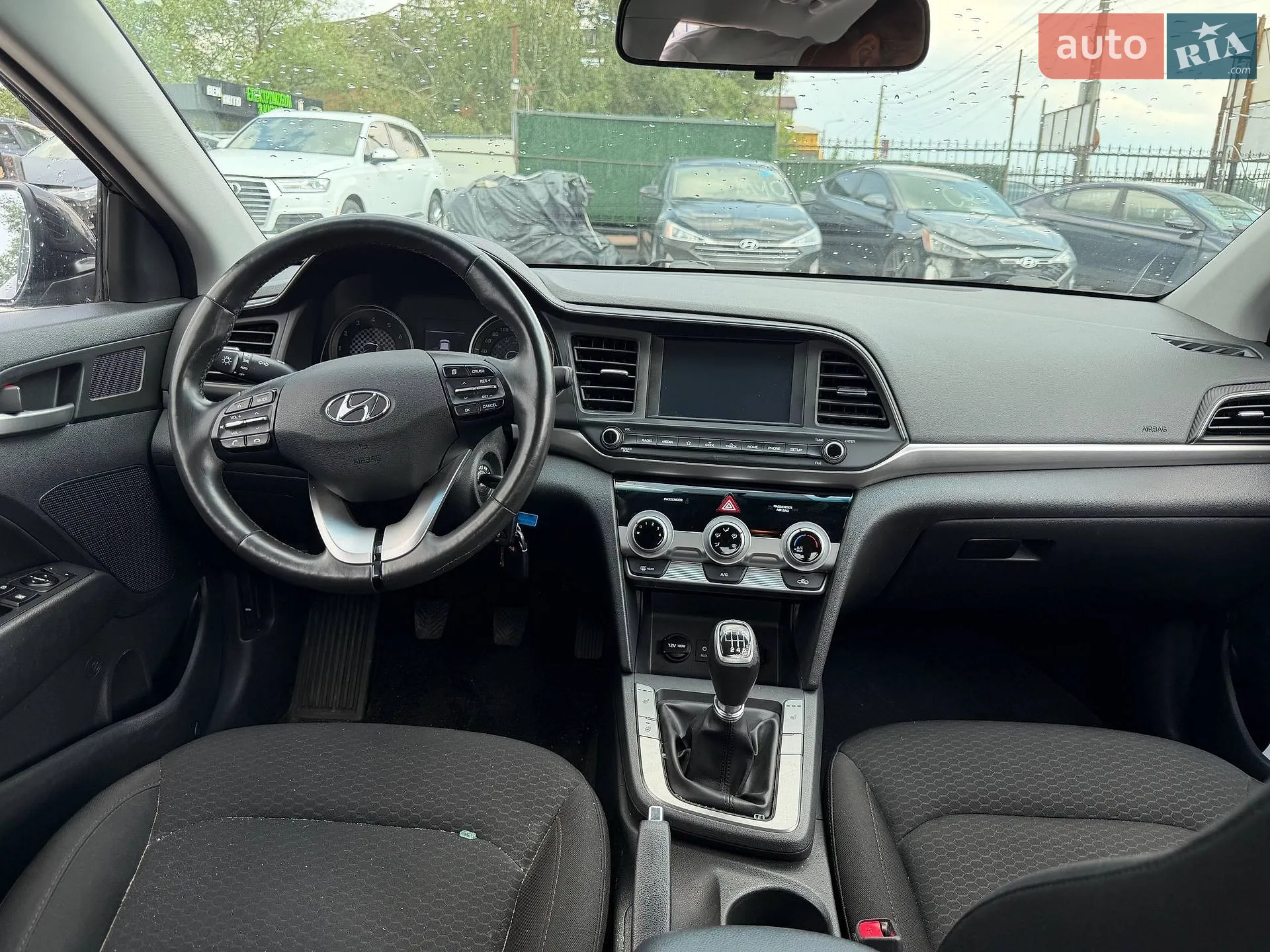 2018 Hyundai Elantra - мініатюра 32