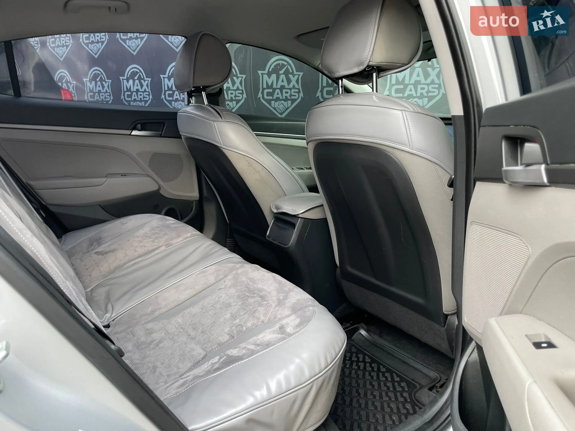 2017 Hyundai Elantra - мініатюра 14