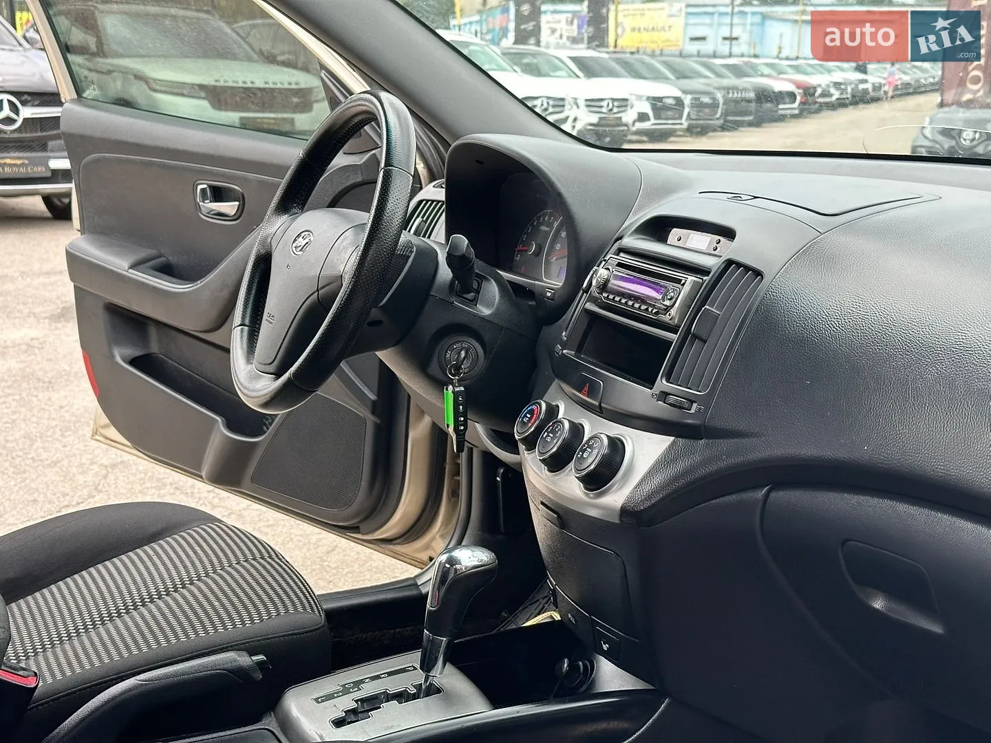 2010 Hyundai Elantra - мініатюра 24
