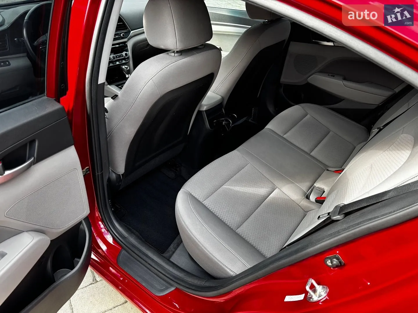 2019 Hyundai Elantra - мініатюра 16