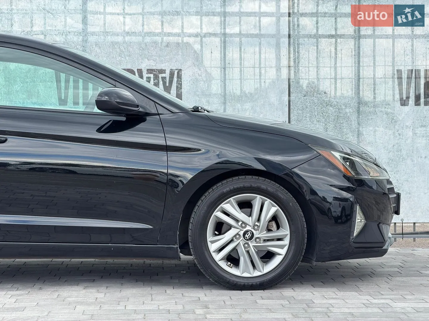 2019 Hyundai Elantra - мініатюра 10