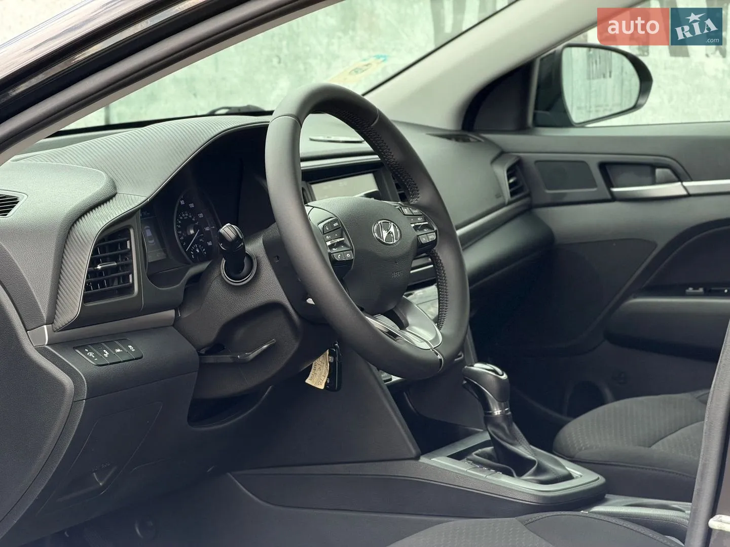 2019 Hyundai Elantra - мініатюра 32