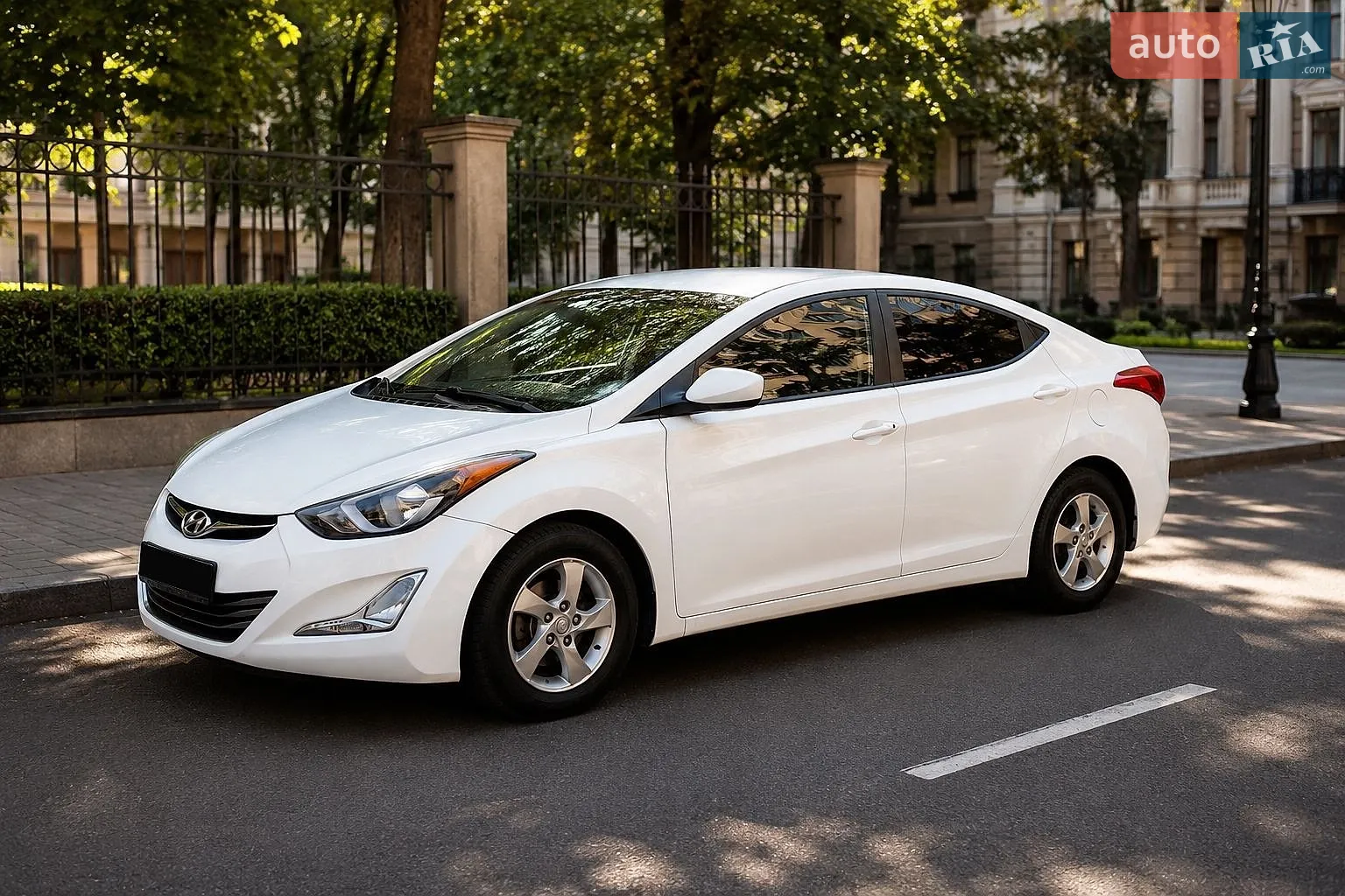 2015 Hyundai Elantra - фото 1