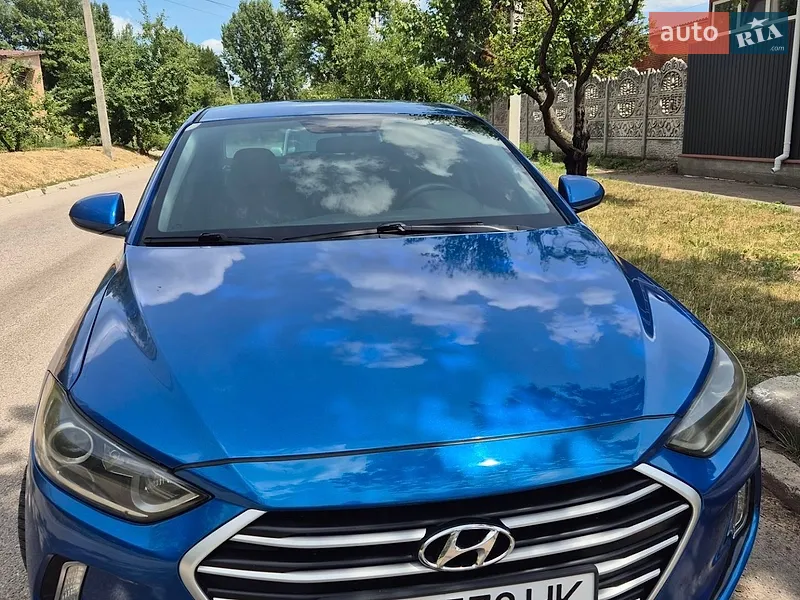 Hyundai Elantra 2017