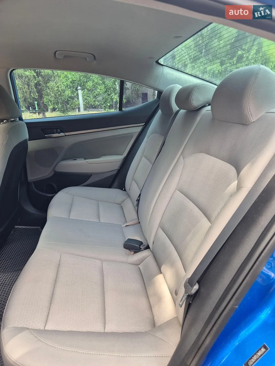 2017 Hyundai Elantra - мініатюра 2