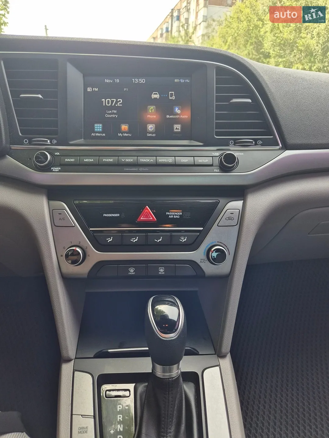 2017 Hyundai Elantra - мініатюра 18