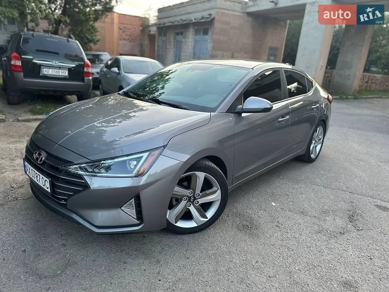 2018 Hyundai Elantra - мініатюра 11
