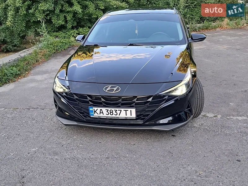Hyundai Elantra 2021