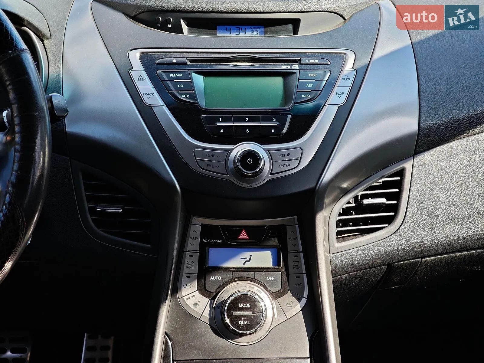 2012 Hyundai Elantra - мініатюра 17