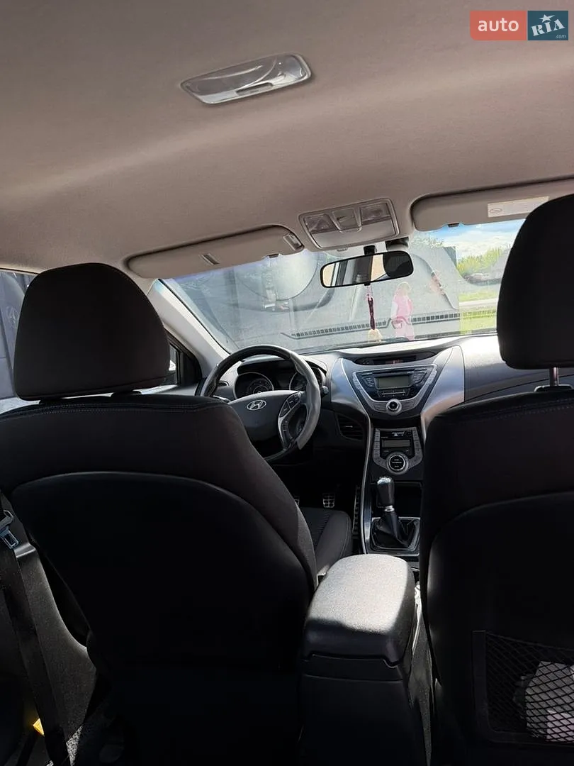 2013 Hyundai Elantra - мініатюра 15