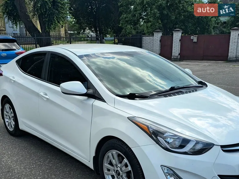Hyundai Elantra 2015