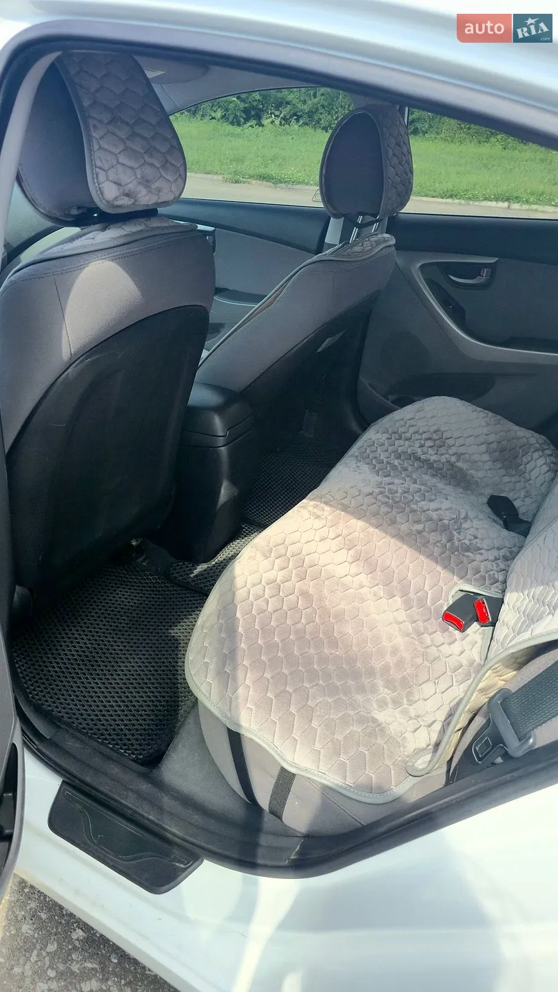 2015 Hyundai Elantra - мініатюра 7