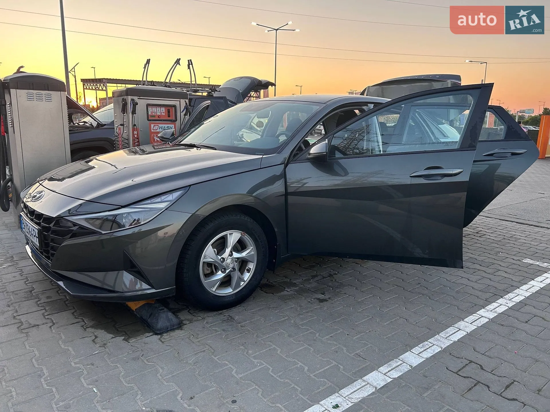 2021 Hyundai Elantra - мініатюра 4