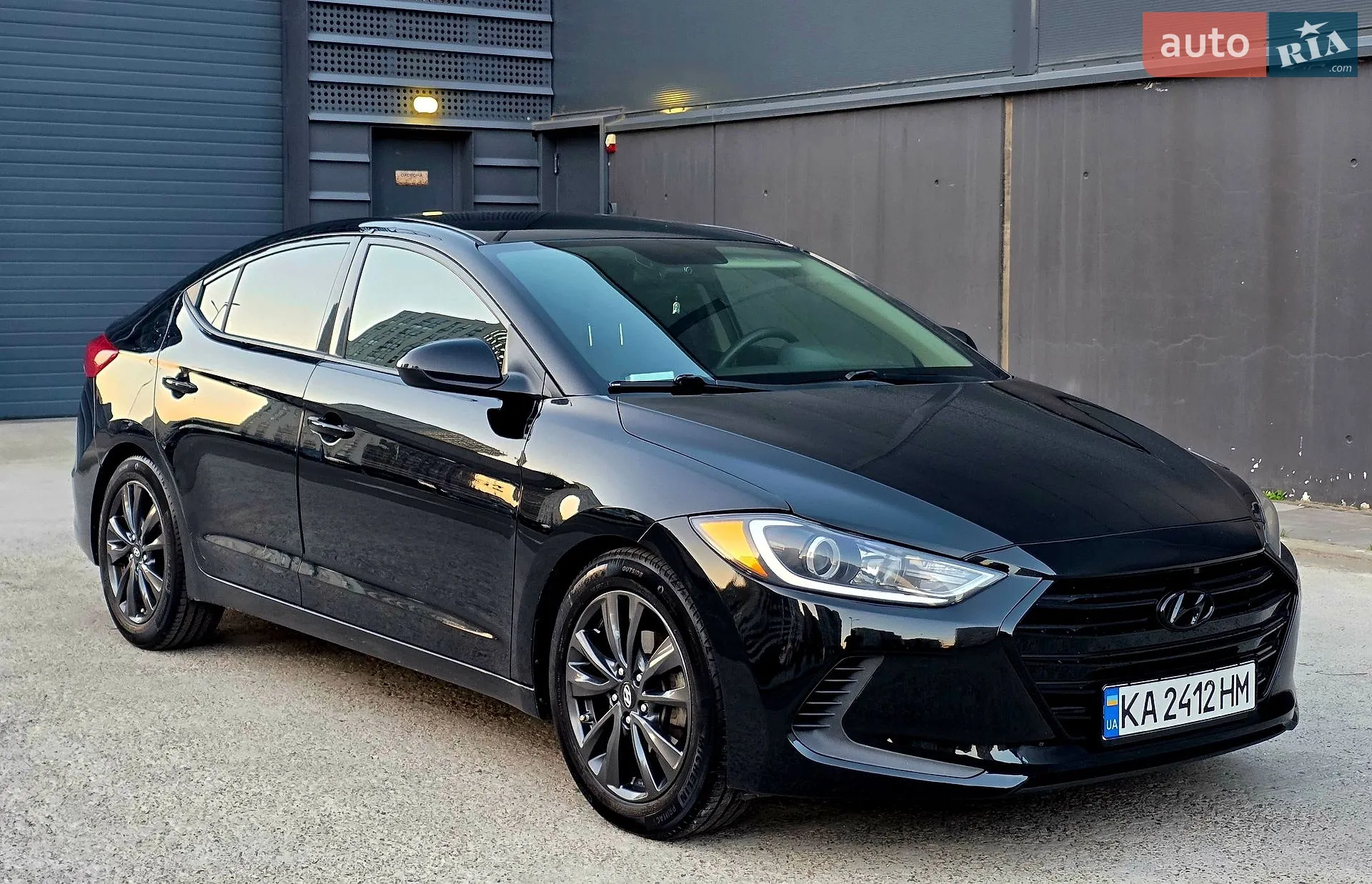 2017 Hyundai Elantra - мініатюра 3