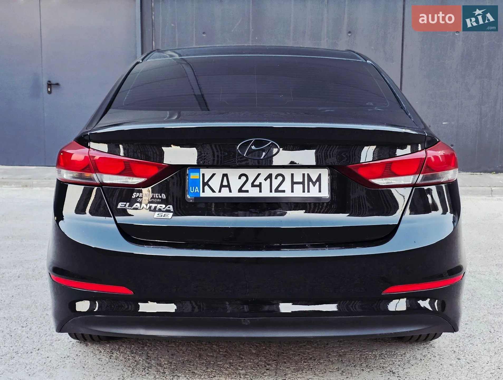 2017 Hyundai Elantra - мініатюра 12
