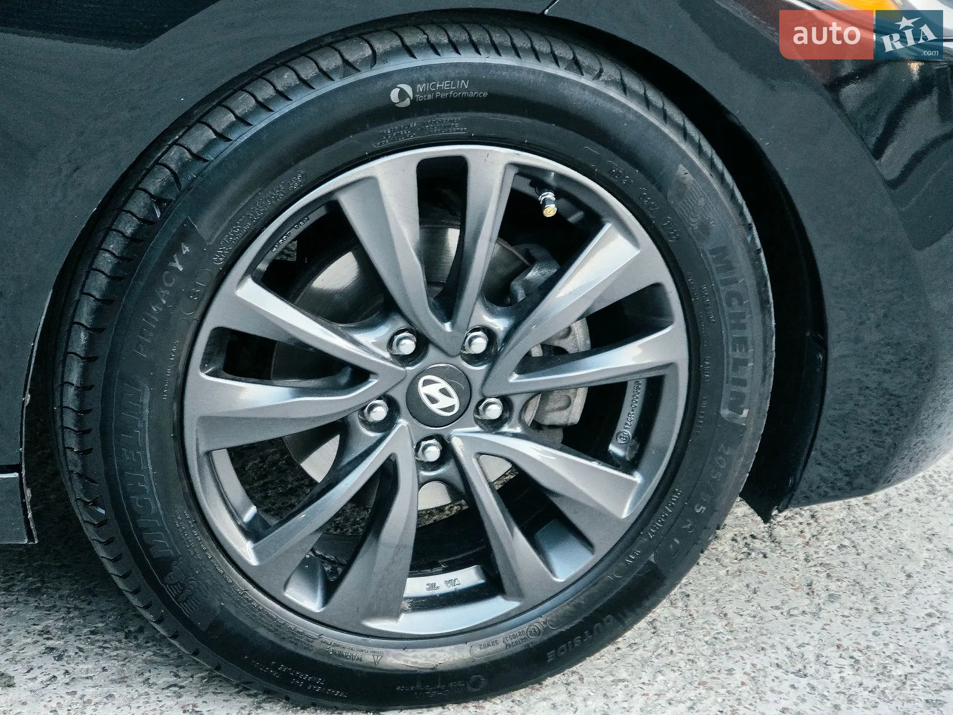 2017 Hyundai Elantra - мініатюра 19