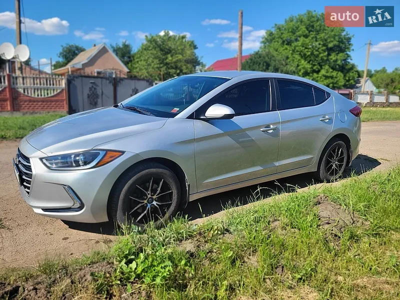 Hyundai Elantra