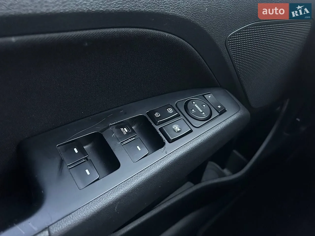 2016 Hyundai Elantra - мініатюра 15