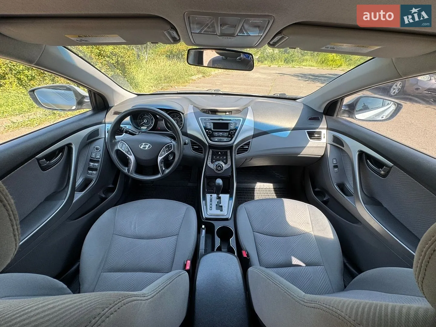 2013 Hyundai Elantra - мініатюра 17