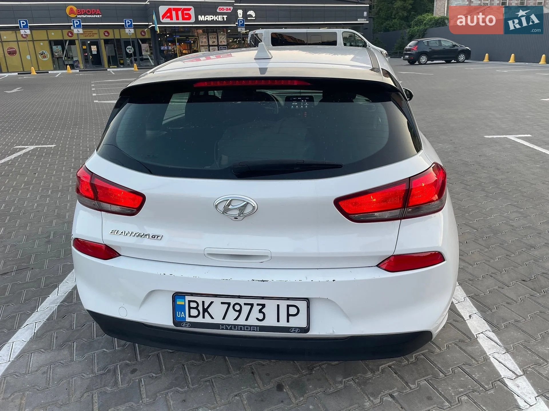 2018 Hyundai Elantra - мініатюра 3