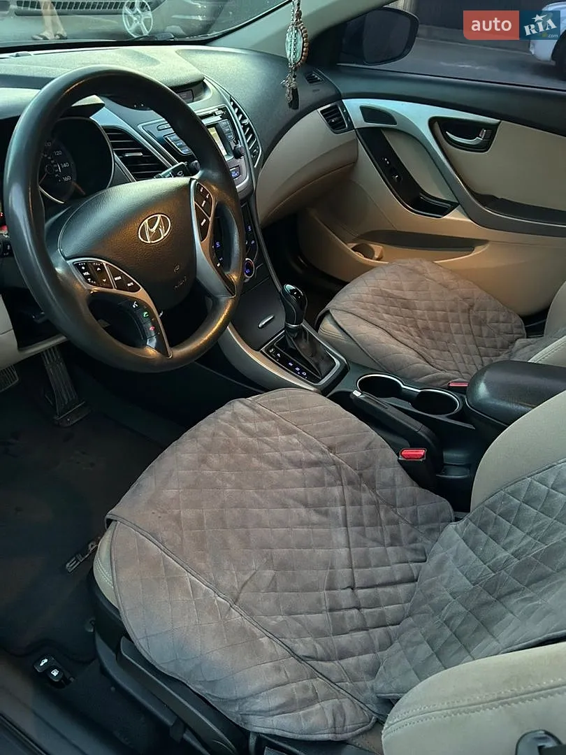 2015 Hyundai Elantra - мініатюра 11