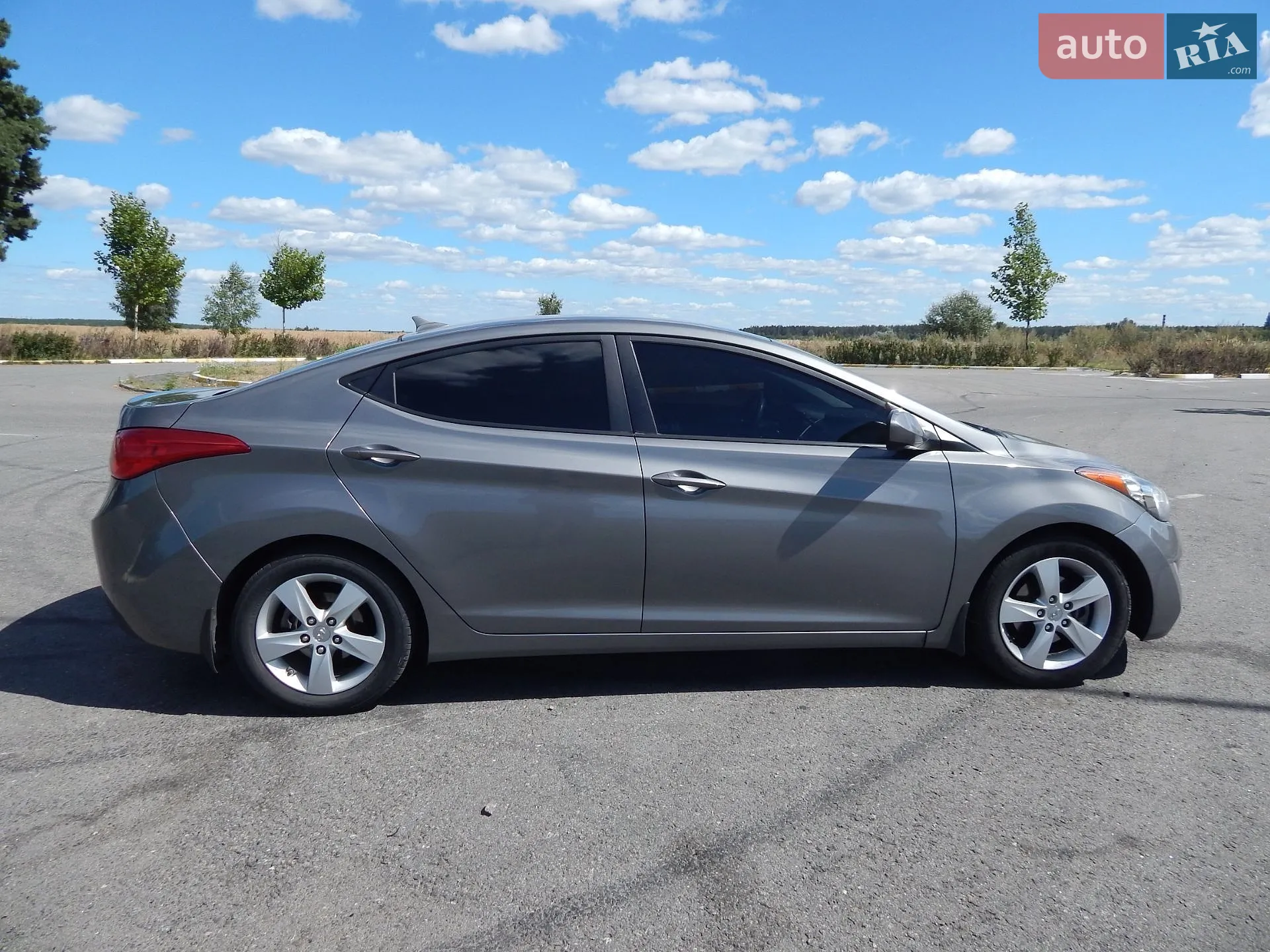 2013 Hyundai Elantra - мініатюра 12