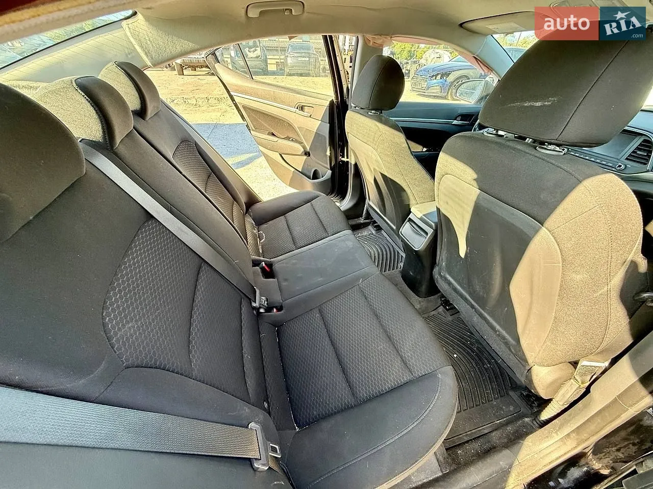 2018 Hyundai Elantra - мініатюра 31