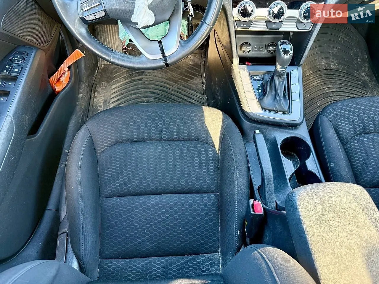 2018 Hyundai Elantra - мініатюра 36