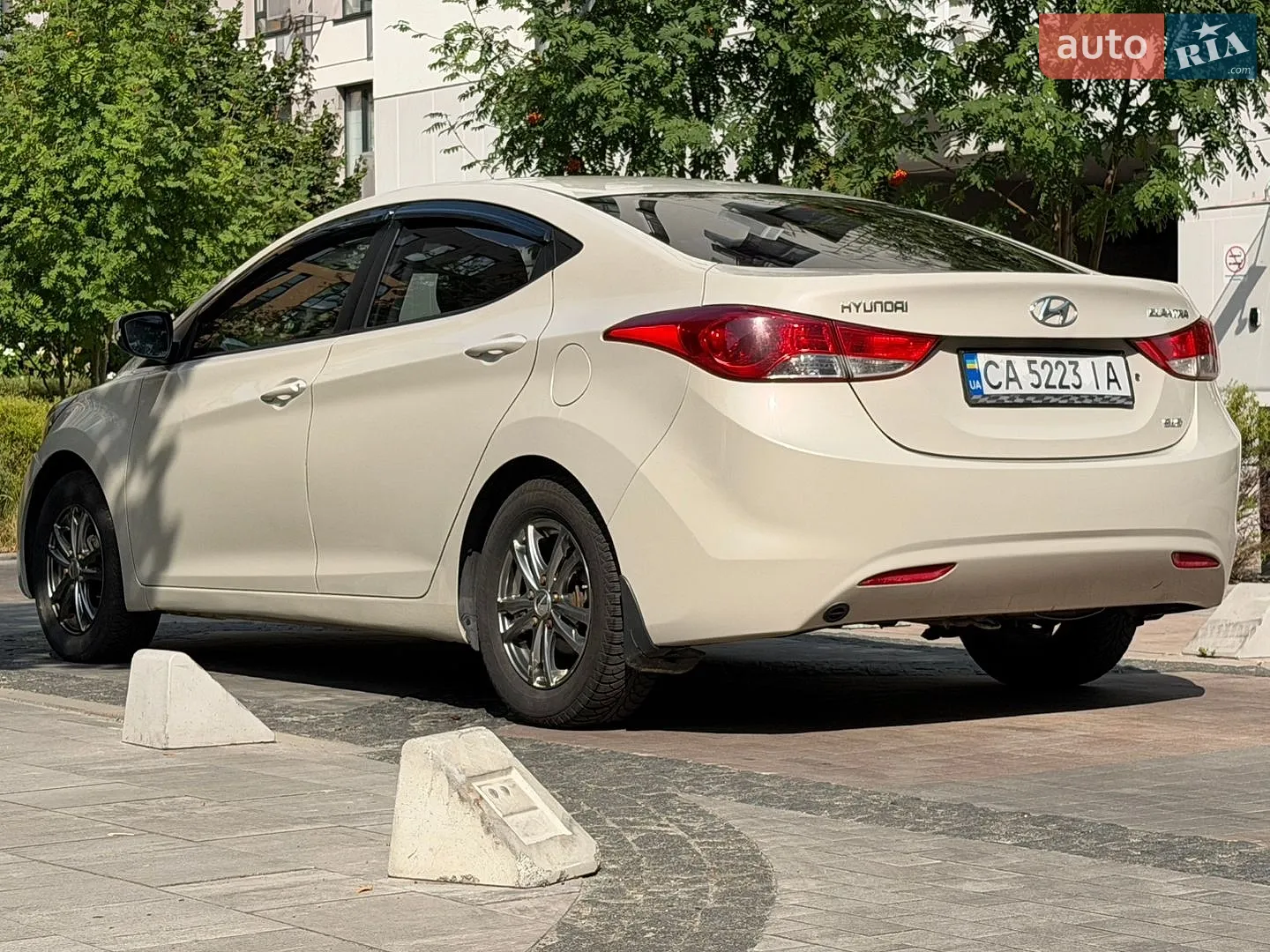 2012 Hyundai Elantra - мініатюра 9