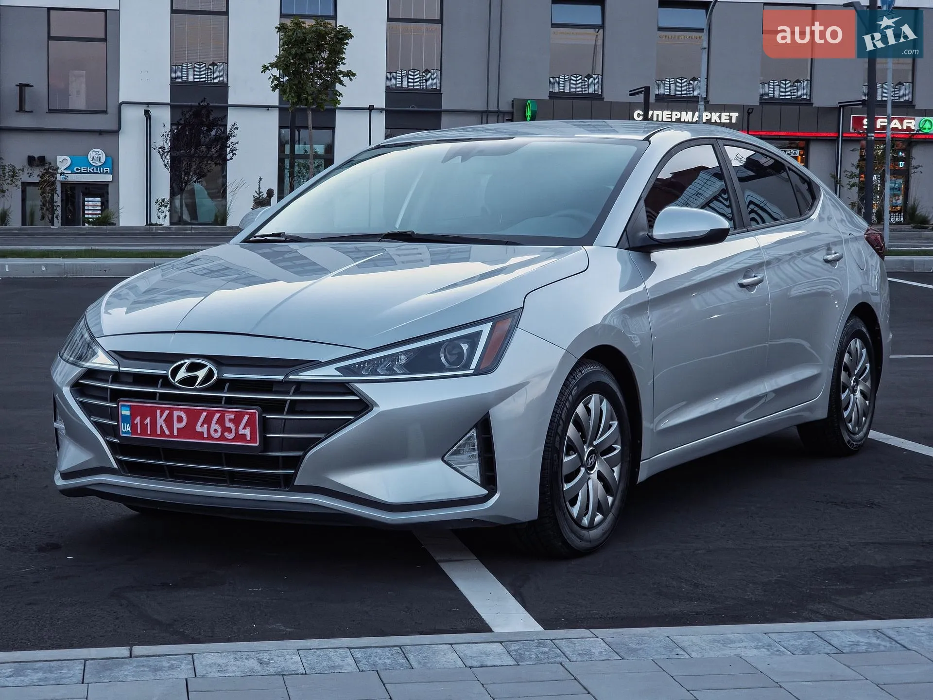2019 Hyundai Elantra - мініатюра 4
